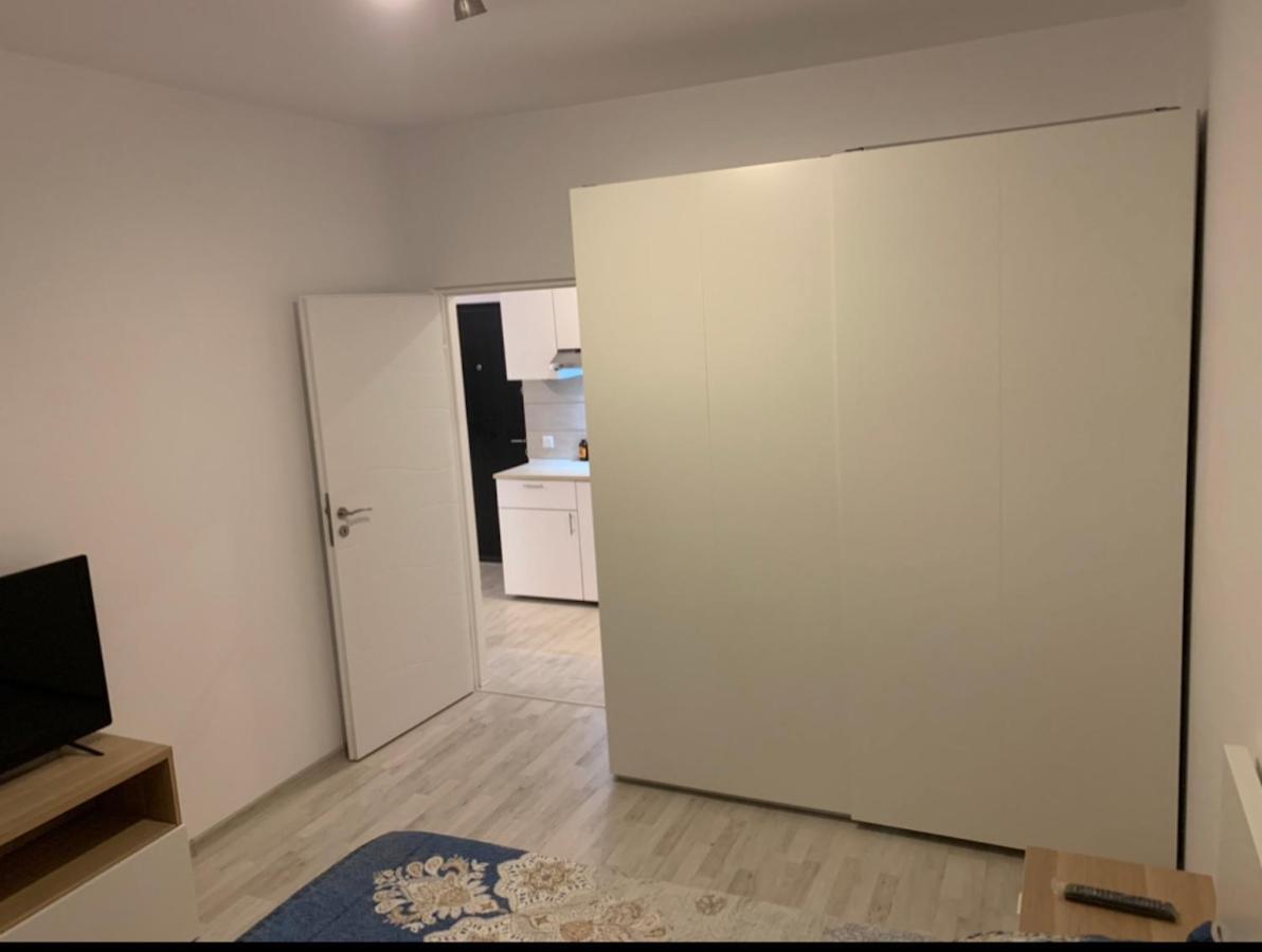 Retreat Luxury Apartment Near Presidential Palace بوخارست المظهر الخارجي الصورة